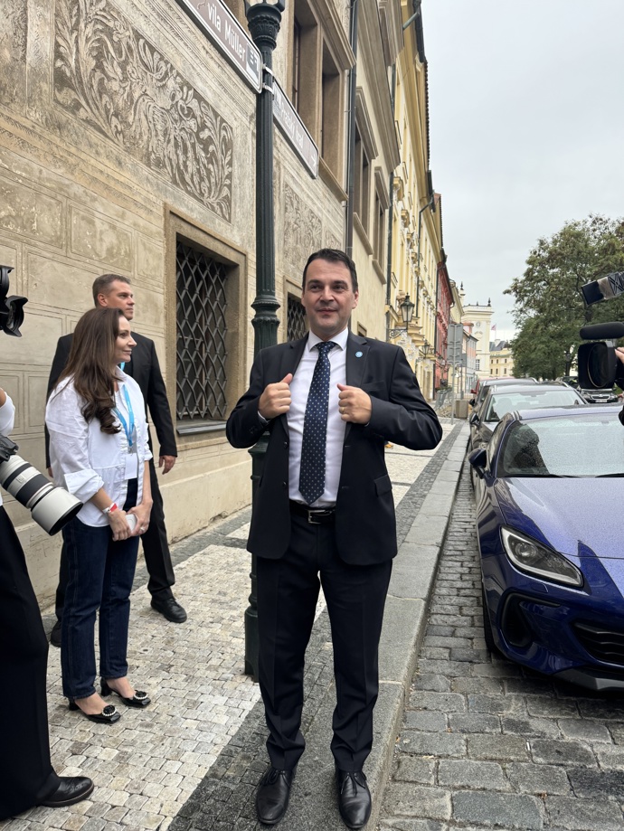 Petr Macinka čekal na příjezd Filipa Turka.