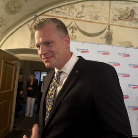 Filip Turek uvedl, že dnes žádné oslavy neplánuje a bude společně s týmem pracovat. 