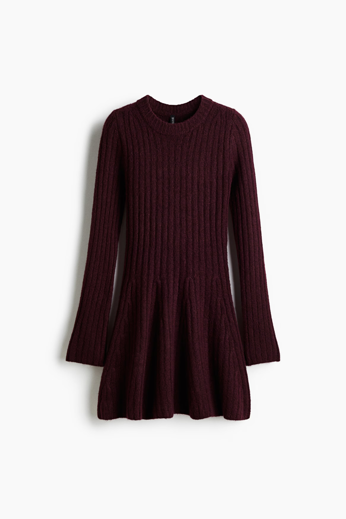 Šaty z žebrovaného úpletu, H&M, 739 Kč