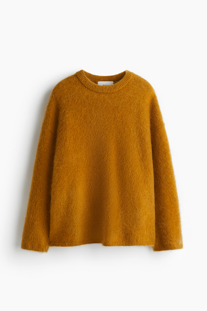 Oversize svetr z mohérové směsi, H&M, 1699 Kč
