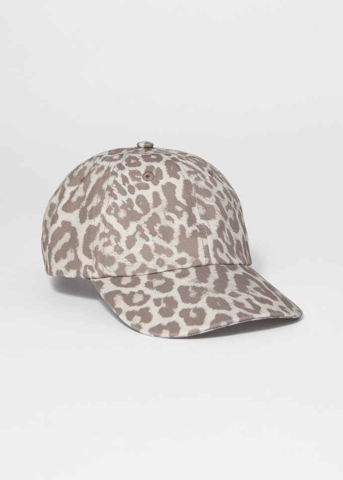 Baseballová čepice s leopardím vzorem, & Other Stories, 790 Kč
