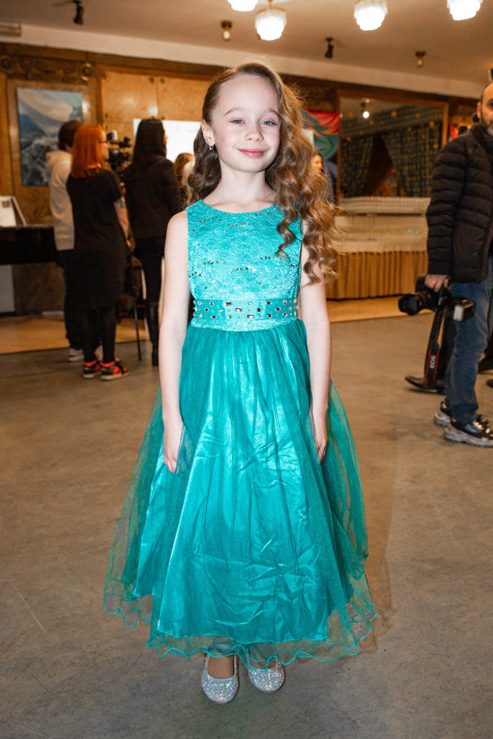 Filmové premiéry za účasti médií už se Valentýna naučila zvládat. 