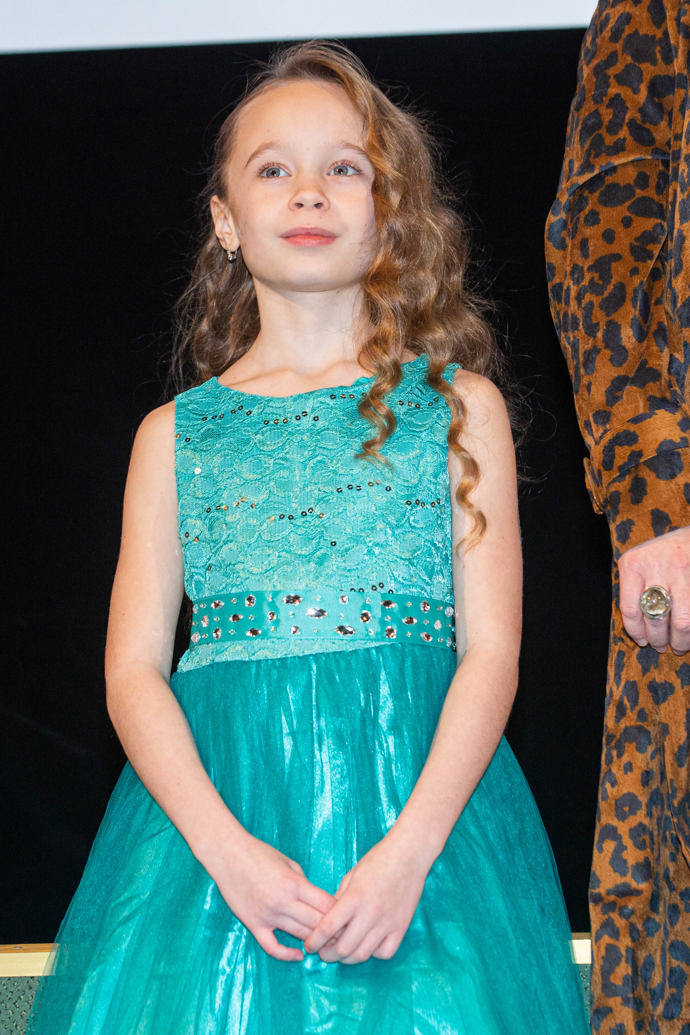 Mladá herečka plánuje obohatit svět českého filmu vlastními příběhy. Uvidíme, jak se jí bude dařit.