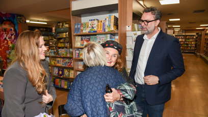 FOTO: Martina Pártlová se objala s Evou Holubovou.