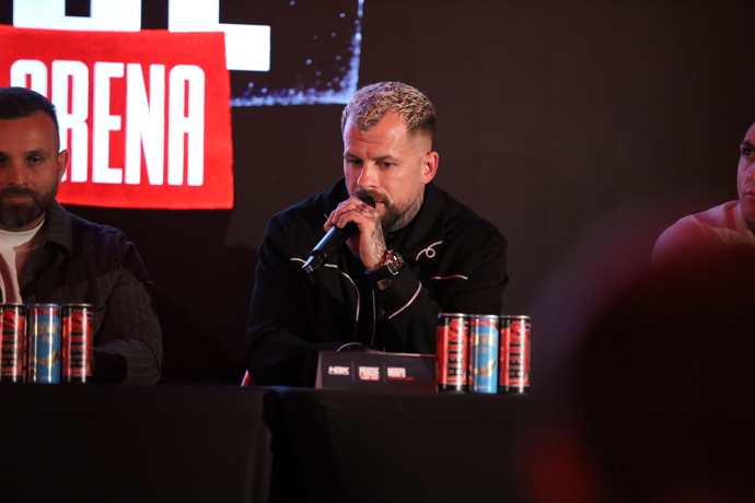 Marpo na tiskové konferenci Hell Boxing Kings.