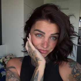 Michaela Cútová z Love Islandu.