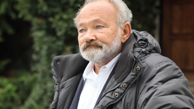 Oblíbený herec Rudolf Hrušínský mladší oslavil dvojité jubileum: 79. narozeniny i 20 let v Ulici coby domovník Pešek