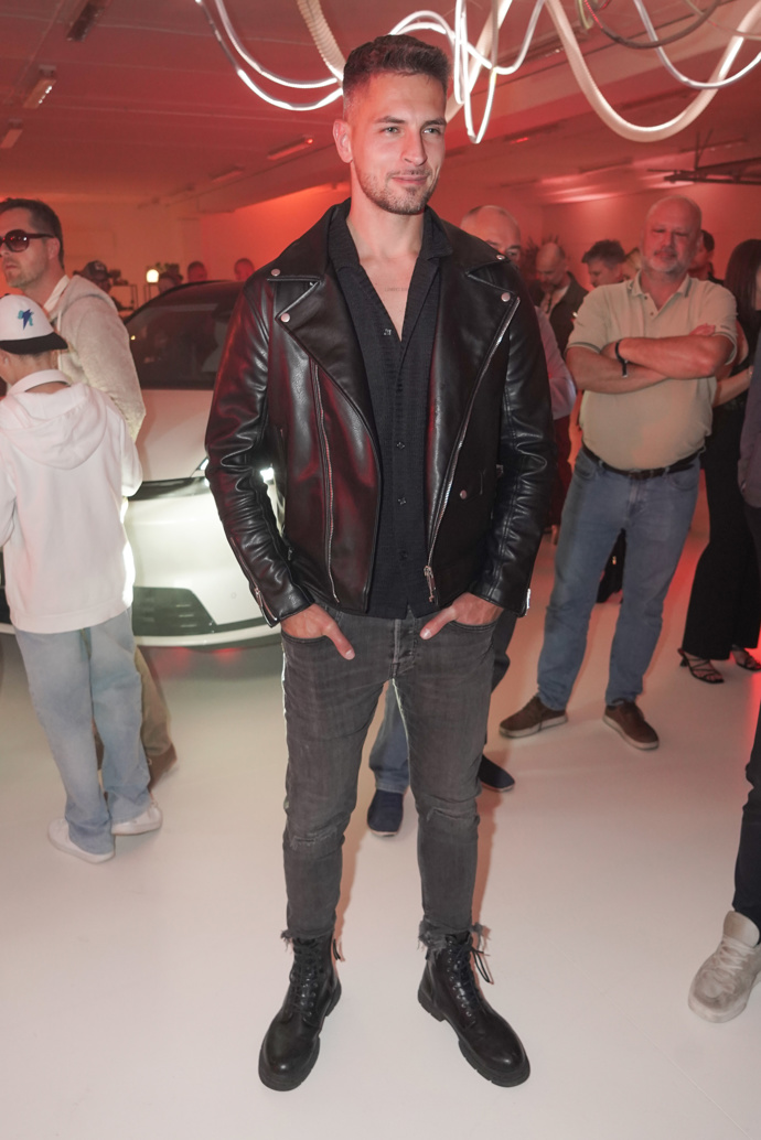 Dorazil účastník Survivoru Matěj Quitt. 