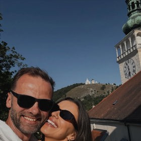 Zamilovaný nový pár.