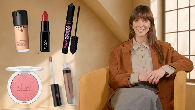 Nejčastěji byste měly vyměňovat řasenku, a to tři měsíce po otevření. Vzhledem k tomu, že přichází do kontaktu s okem, může vám způsobit podráždění oka.