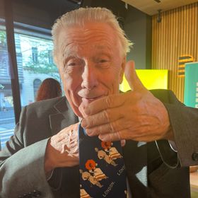 Zde si s námi Petr Kostka laškovně zahrál na schovávanou. 