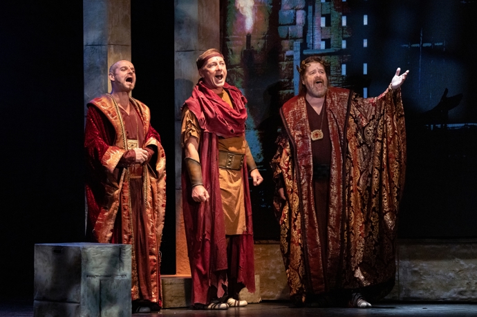 Petr Vondráček jako Odysseus v muzikálu Divadla Broadway Trója