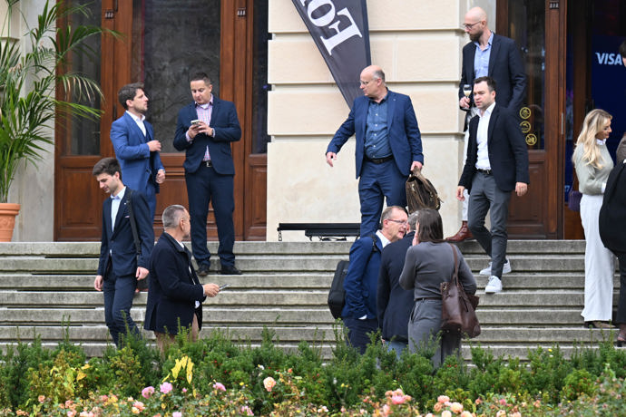 Akce magazínu Forbes v Karlových Varech.