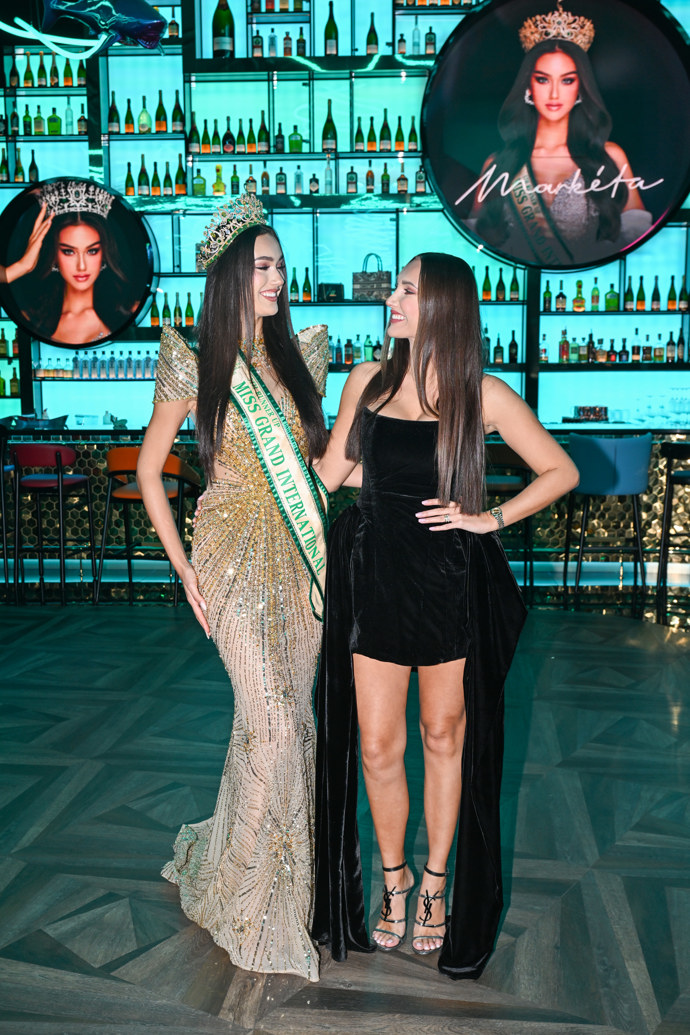 Markéta Mörwicková a Taťána Makarenko mají z umístění na světové soutěži radost.