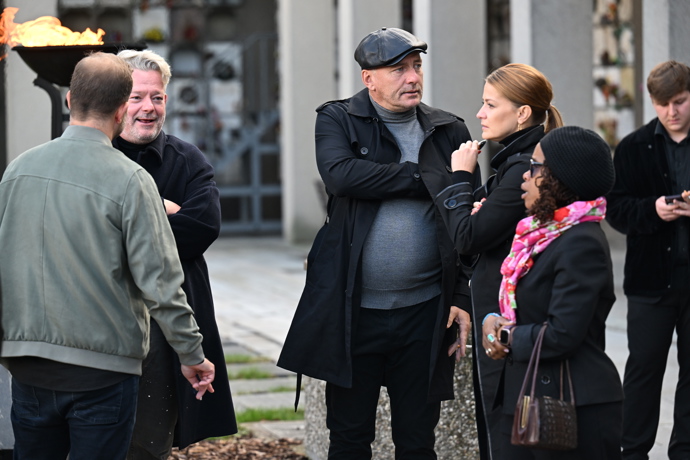 Aleš Háma,  Petr Vondráček, Šárka Vaňková a Tonya Graves na pohřbu Jana Šatry.