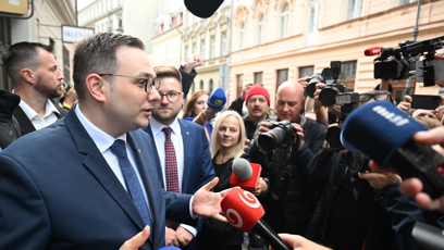 FOTO: Jan Lipavský a jeho příchod do štábu SPOLU.