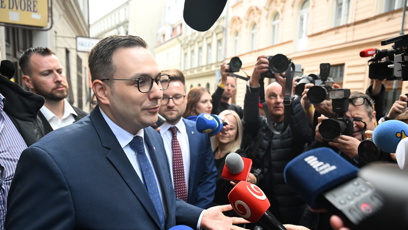 FOTO: Jan Lipavský a jeho příchod do štábu SPOLU.