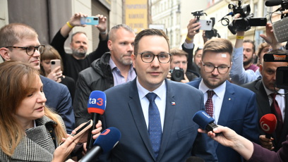 FOTO: Jan Lipavský a jeho příchod do štábu SPOLU.