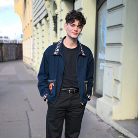 Josef Trojan ztvárnil krasobruslaře Ondřeje Nepelu. 