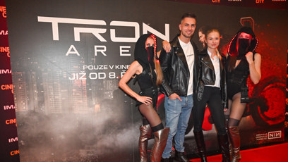 FOTO: Nechyběl Matěj Quitt s přítelkyní.