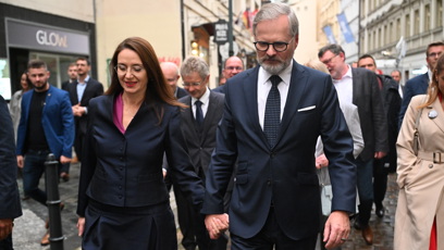 FOTO: Petra Fialu ve štábu ANO podpořila manželka Jana Fialová.