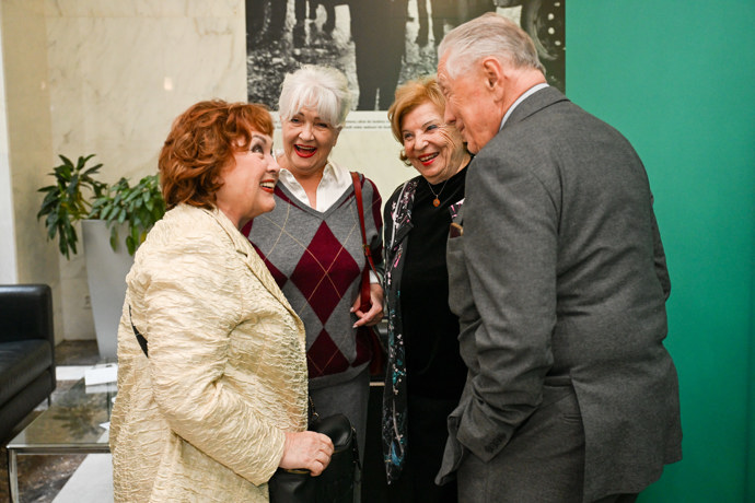 Carmen Mayerová, Libuše Švormová, Petr Kostka a Naďa Konvalinková.