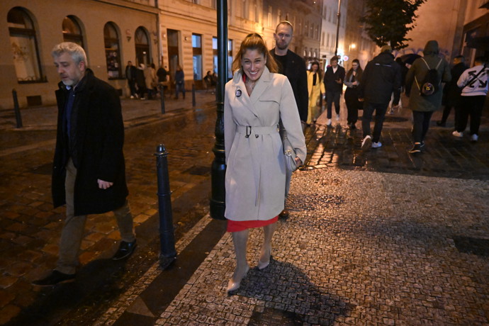 Eva Decroix na odchodu ze štábu SPOLU. 