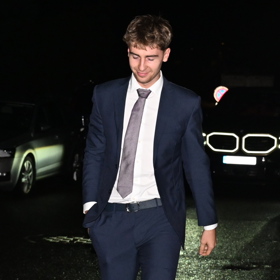 Frederik Babiš podpořil otce ve štábu ANO. Byl i přítomen na jednání Andreje Babiše s Motoristy a SPD.