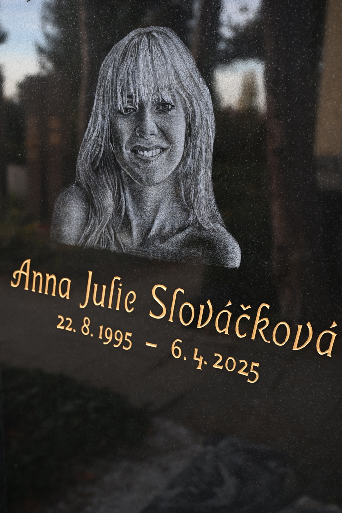 Anička Slováčková podlehla po dlouhém boji zákeřné rakovině.
