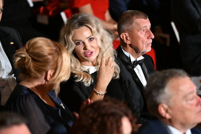 Bývalý partneří během státního vyznamenání.