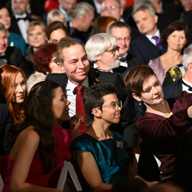 Někteří hosté, zejména pak členové Pirátů, si udělali před začátkem předávání státního vyznamenání selfíčko.