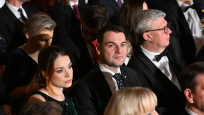 FOTO: Petr Macinka ve společnosti své ženy.