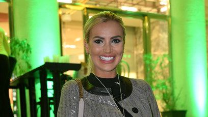 FOTO: Denise Ayverdi na premiéře.