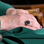 Prsten Evy Pavlové v detailu.