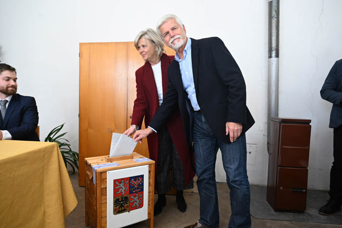 Pavlovi odvolili.