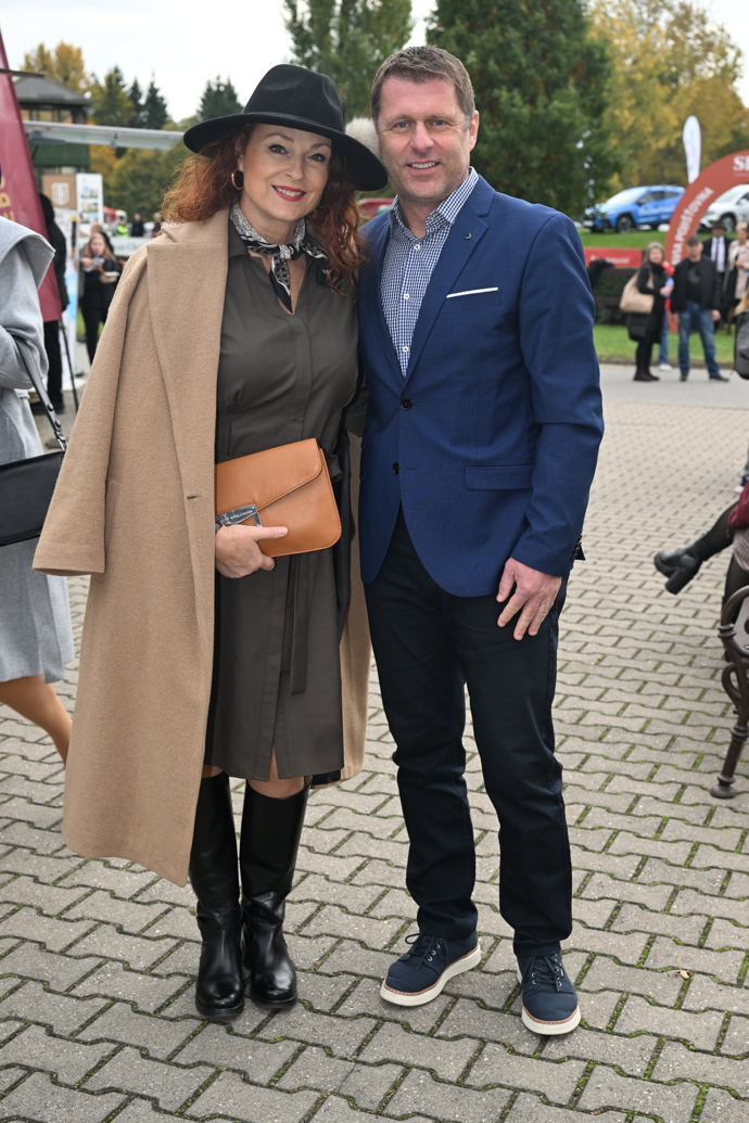 Markéta Hrubešová na Velké pardubické. 