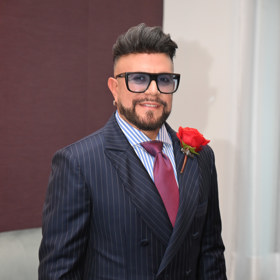 Kubánský návrhář Osmany Laffita.