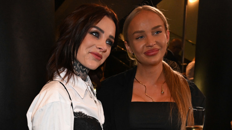 Michaela Cútová a Dominika Horáková se v reality show Love Island líbaly. 