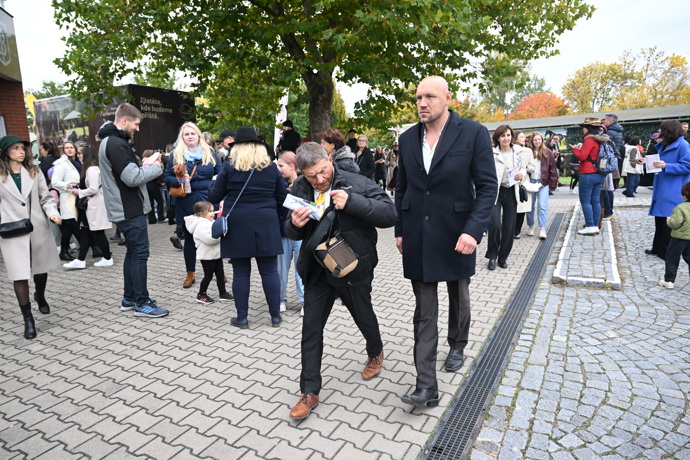Josef Váňa se ukázal na Velké pardubické 2025. 