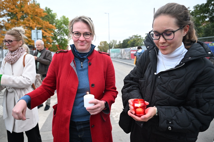 V neděli se uskutečnily demonstrace proti Filipu Turkovi. Jedna byla v Praze, další v Brně. 