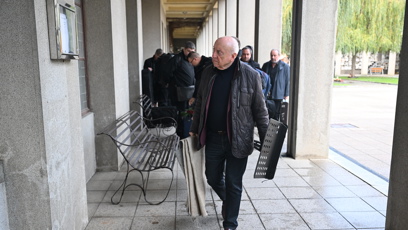 FOTO: Mezi přítomnými, kteří přišli dát Šatrovi poslední sbohem byl i saxofonista Felix Slováček.