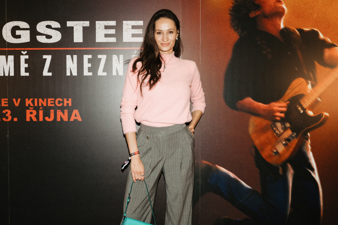 Jeremy Allen White se kvůli Springsteenovi musel učit zpívat a hrát na kytaru 