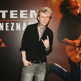 Jeremy Allen White se kvůli Springsteenovi musel učit zpívat a hrát na kytaru 
