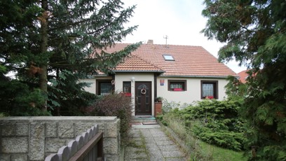 FOTO: Jiřina Bohdalová vlastní hned několik nemovitostí. Třeba tento dům v pražské Hostivaři.