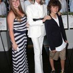Diane Keaton se nikdy nevdala a také nikdy necítila nutkavou potřebu pořídit si děti. Po zralé úvaze je tak adoptovala až ve velmi pozdním věku.
