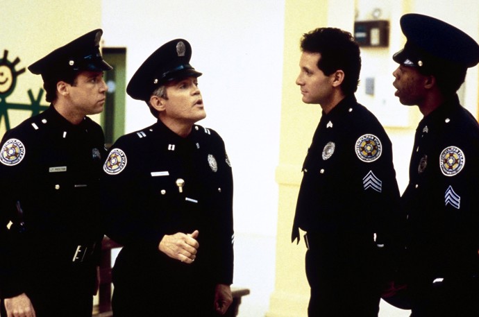 Hvězdy filmu Policejní akademie dorazí do Brna.