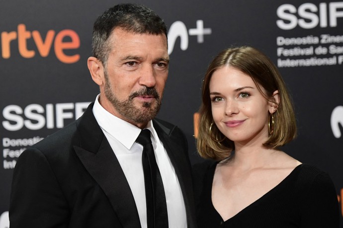 Hrdý otec Antonio Banderas provdal 18. října svou jedinou dceru, krásnou filmařku Stellu.