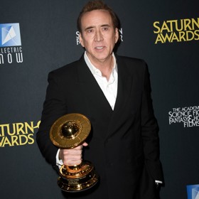 Herec Nicolas Cage se připravil vinou finanční negramotnosti o 150 milionů dolarů. Utratil je za nemovitosti a exotické mazlíčky. Navíc neplatil daně, takže si na něj došlápl finančák.