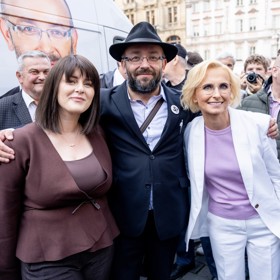 Jana Maláčová, Daniel Sterzik a Kateřina Konečná. 