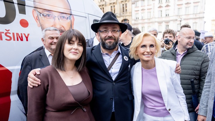 Jana Maláčová, Daniel Sterzik a Kateřina Konečná. 
